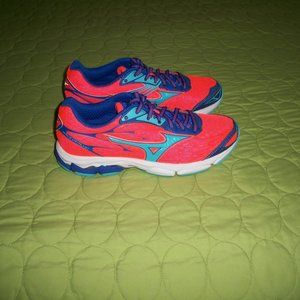 Mizuno Wave Catalyst Women’s Running Shoes